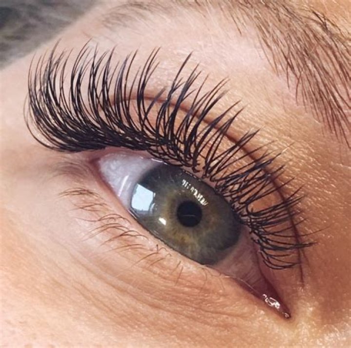 Are Xtreme Lashes mink?