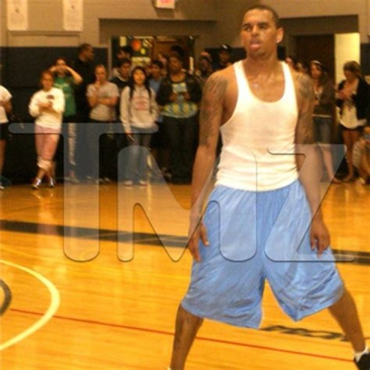 Can Chris Brown play basketball?