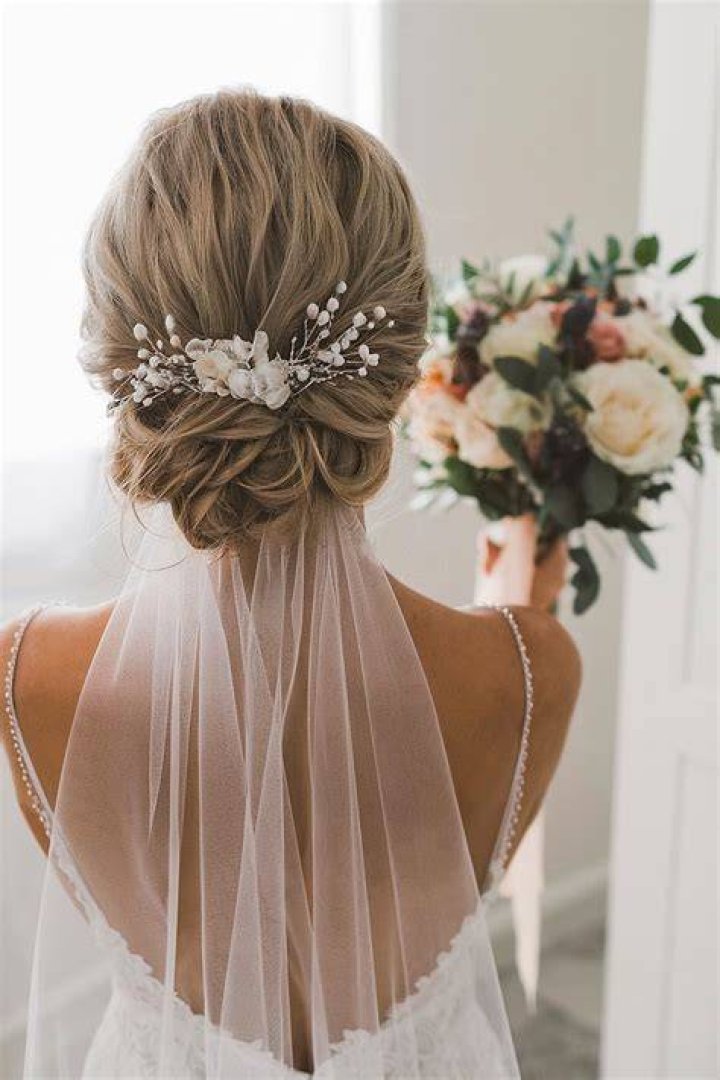 Can I wear my hair straight for my wedding?