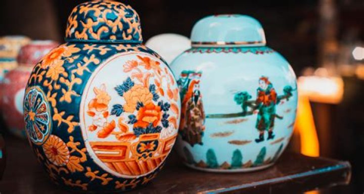 How can you tell if redware is antique?