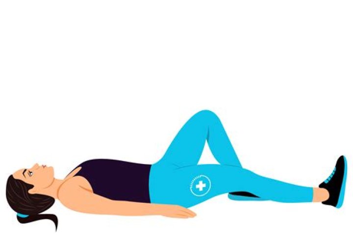 How do you do straight leg raises?