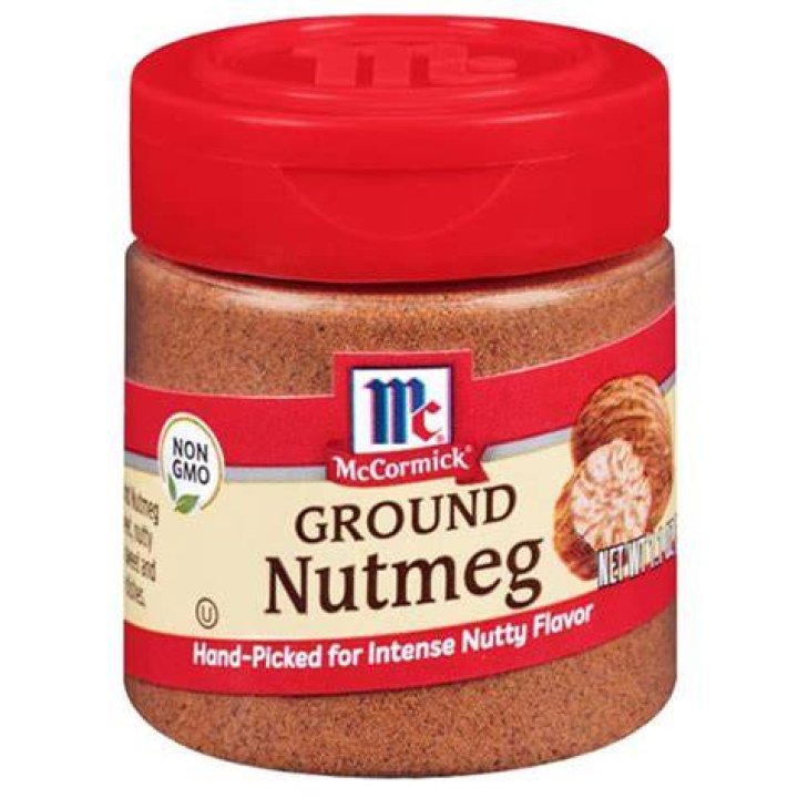How many grams are in a nutmeg?