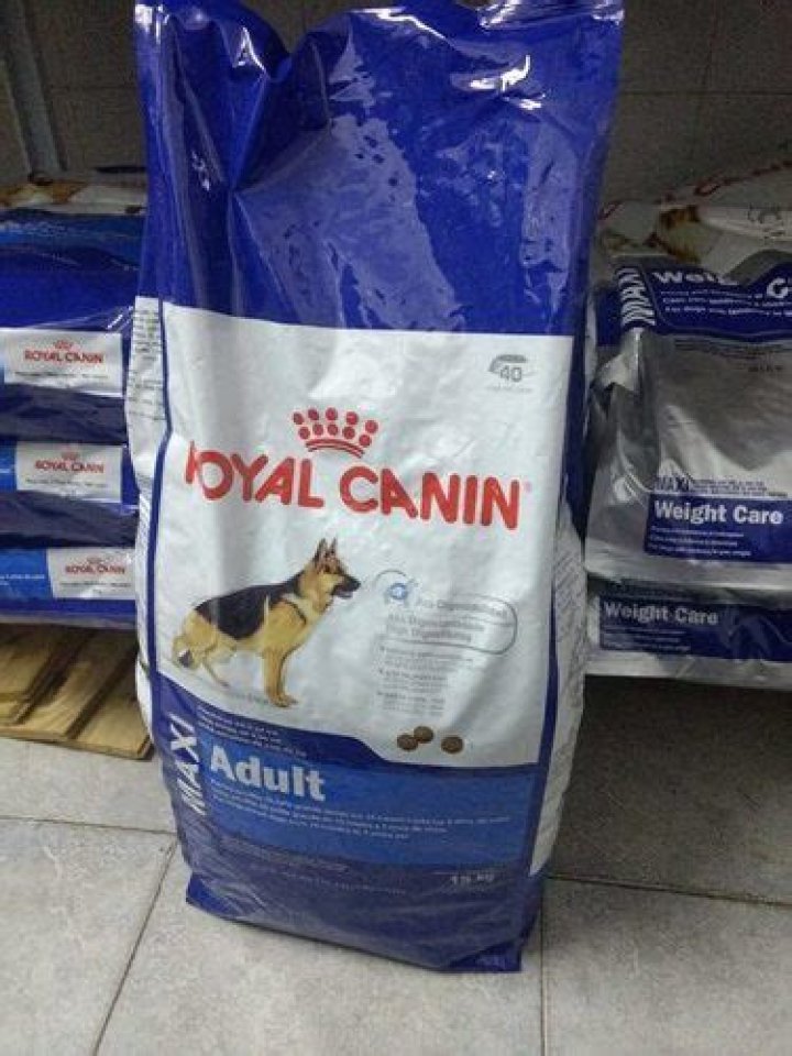 How many Litres is 15kg of dog food?
