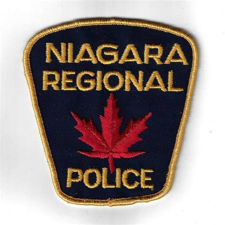 How many Niagara Regional Police are there?