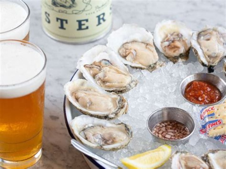How many oysters make a pint?