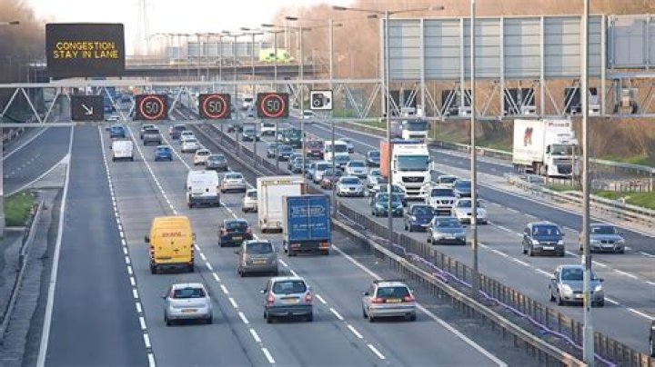 How many people killed on UK motorways?