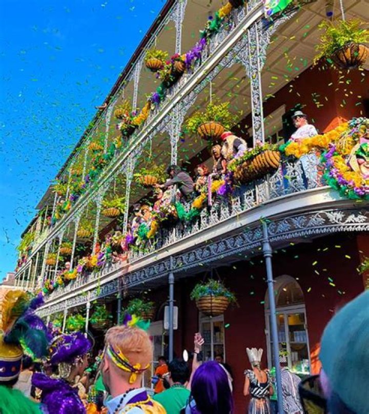 How much does it cost to go to Mardi Gras in New Orleans?
