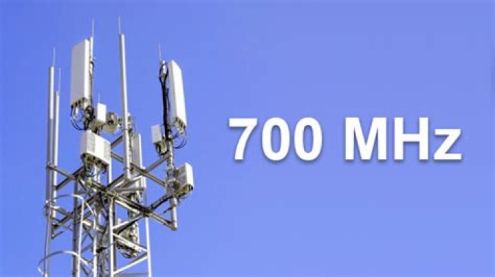 Is 700 MHz legal?