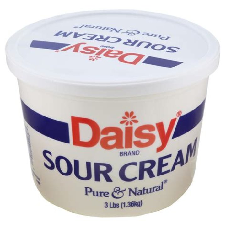 Is 8 oz of sour cream a pint?