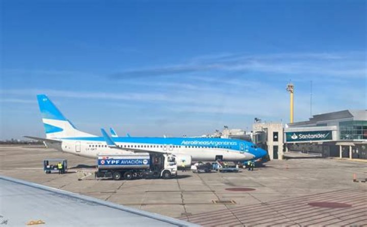 Is Aerolineas a good airline?