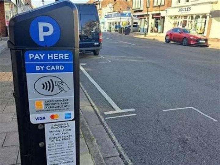 Is there any free parking in Lymington?