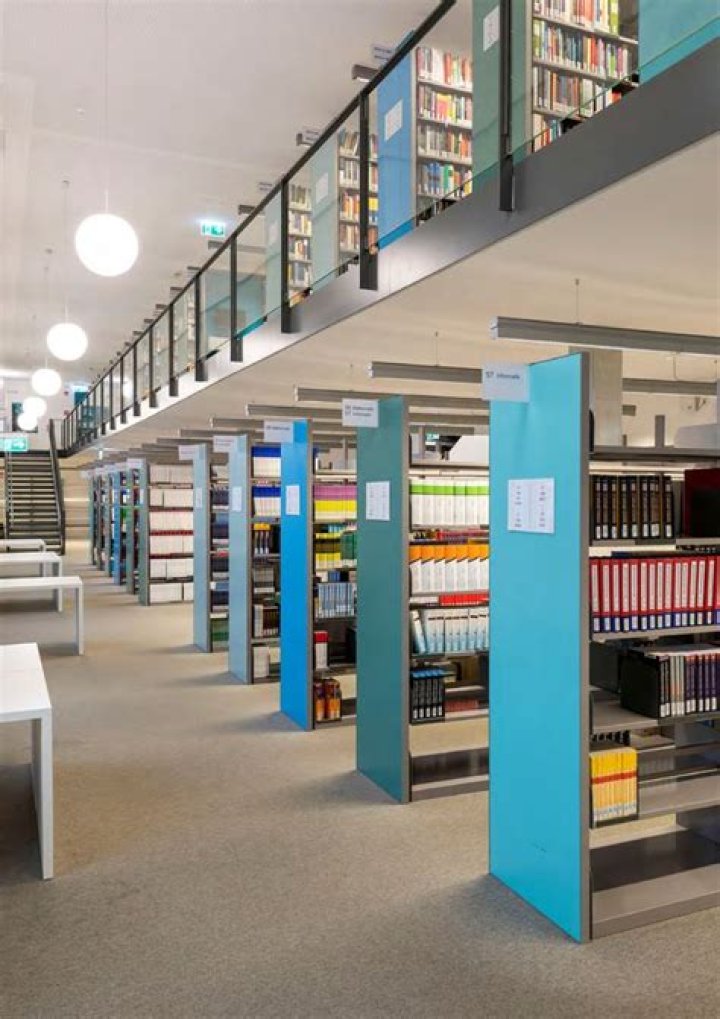 Was bietet die Rostocker Universitatsbibliothek an?