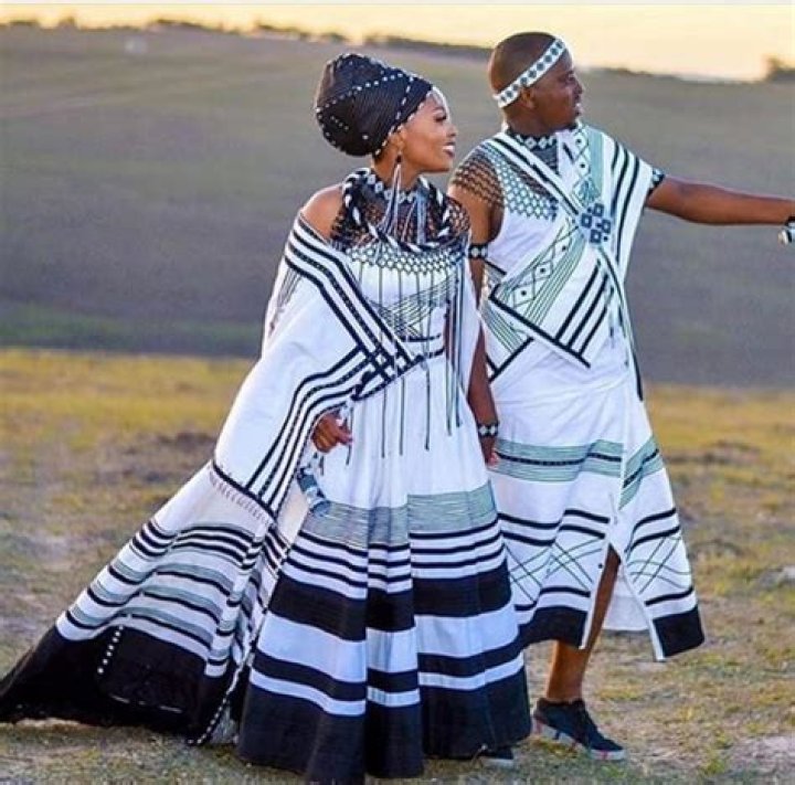 What do Xhosa cultures wear?