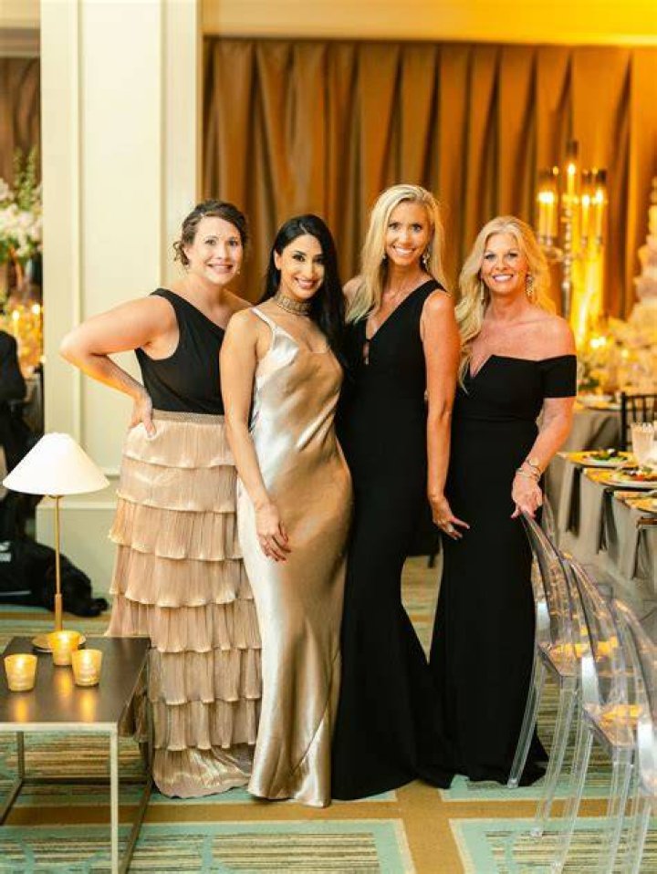 What does a woman wear for a black tie event?