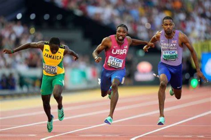 What is the American record for 100m?