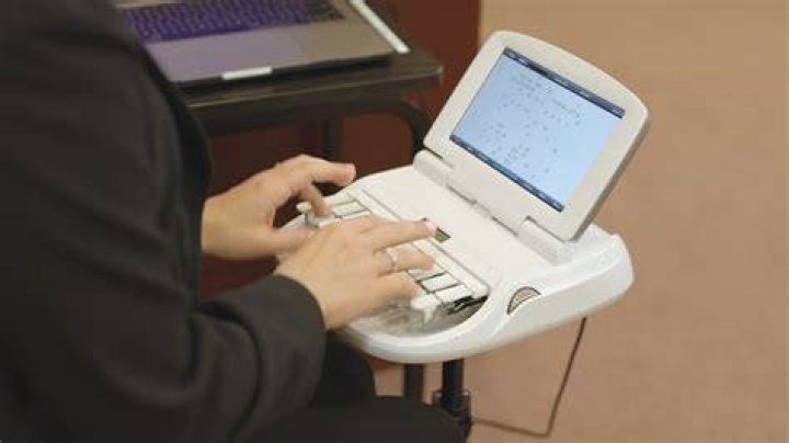 What machine does a court reporter use?