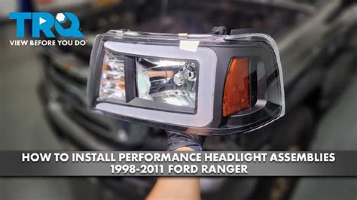What size headlight bulb does a 1994 Ford Ranger take?